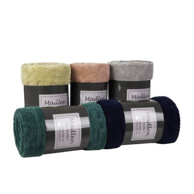 Miękki, ciepły, puszysty KOC Madlen